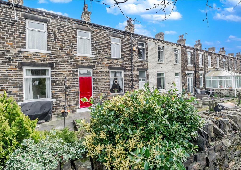 The Terrace, Howard Park, Cleckheaton, BD19 2 bed terraced house for sale £120,000