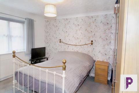 1 bedroom flat for sale, Tadley Court, Court Lodge Road, Gillingham, ME7
