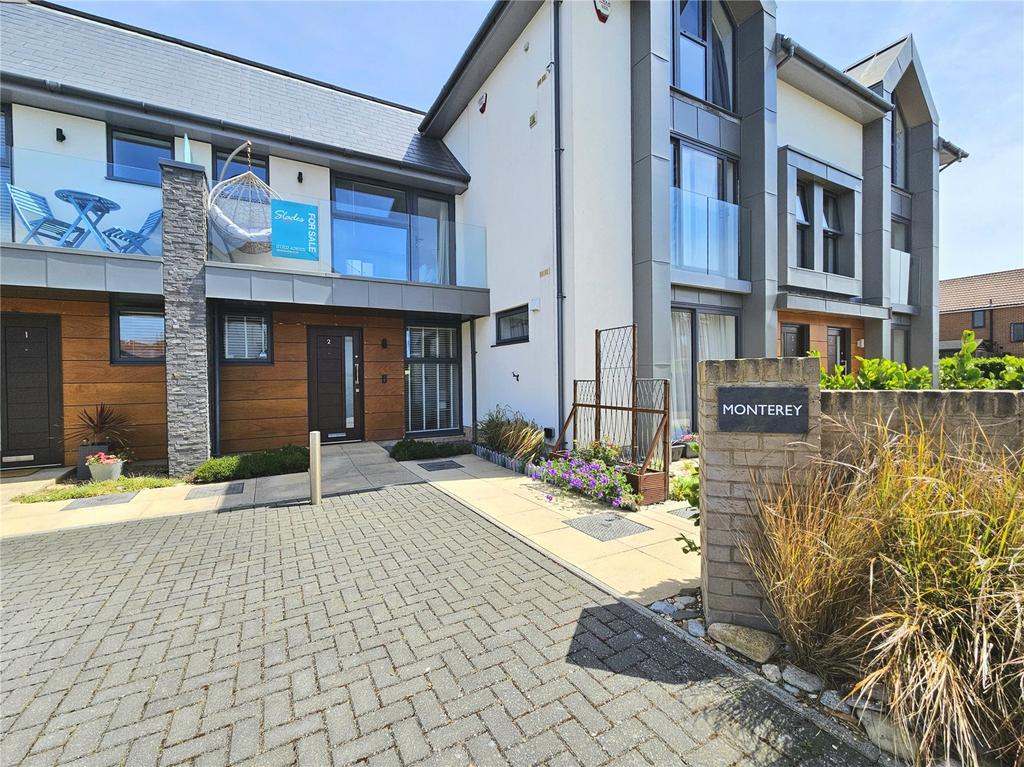 Warren Edge Road, Southbourne... 2 bed terraced house for sale £475,000
