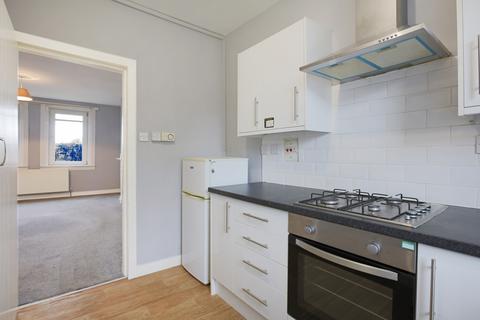2 bedroom flat for sale, Redbraes Place, Edinburgh EH7