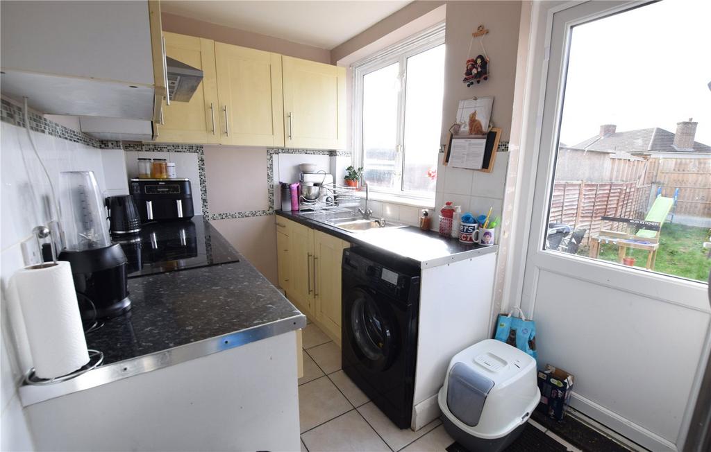 Warrington Road, Dagenham, RM8 3 bed semidetached house for sale £