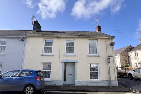 4 bedroom end of terrace house for sale, Orchard Street, Llandovery, Carmarthenshire.