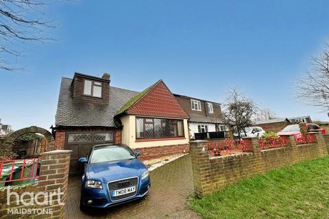 4 bedroom chalet for sale, Downs View Road, Maidstone