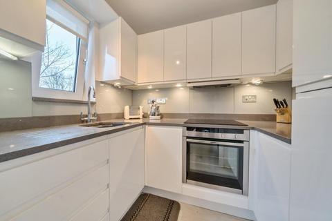 2 bedroom flat for sale, Queens Road, Wimbledon