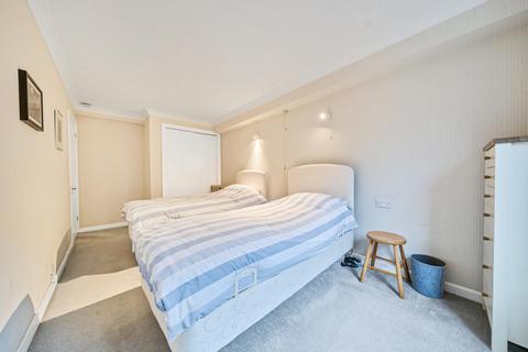 2 bedroom flat for sale, Queens Road, Wimbledon