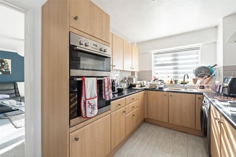 2 bedroom flat for sale - Mill Road, Worthing, West Sussex, BN11