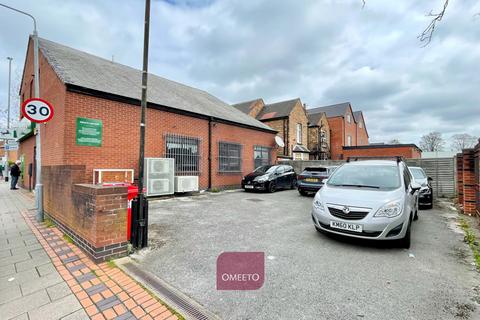 Retail property (high street) to rent, Nottingham NG4