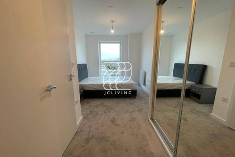 2 bedroom flat to rent - Tabbard apartments, London, W3