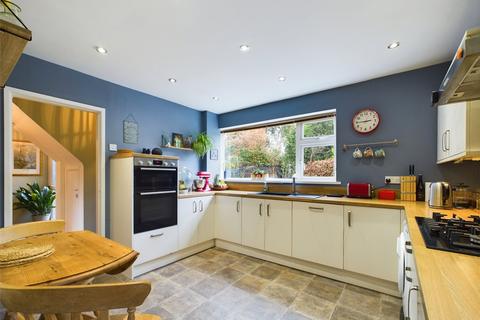 9 Chase Side, Ross-on-wye, HR9 5NP