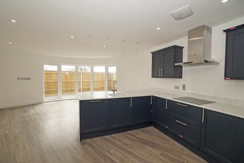 2 bedroom apartment for sale, Station Road, Hampshire PO11