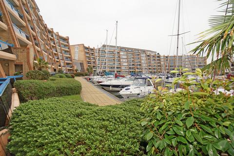 2 bedroom ground floor flat for sale, Oyster Quay, Port Solent PO6