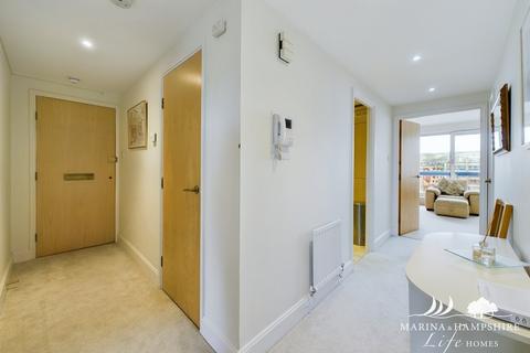 2 bedroom apartment for sale, Oyster Quay, Portsmouth PO6
