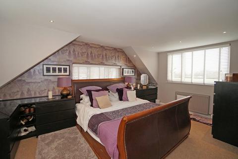4 bedroom detached bungalow for sale, Woodgaston Lane, Hayling Island PO11