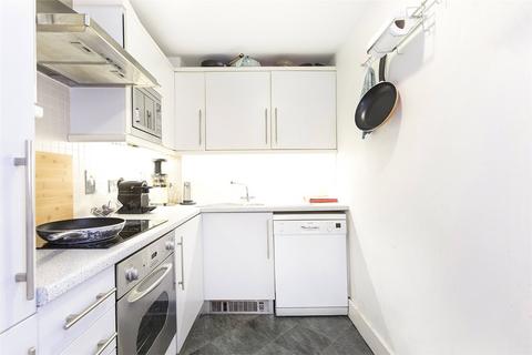 1 bedroom apartment for sale, Masons Yard, Clerkenwell, London, EC1V