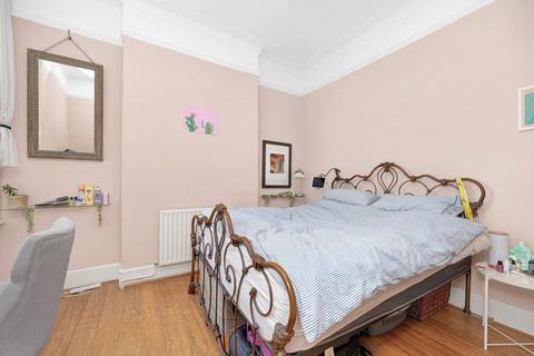 1 bedroom flat for sale - Tooting High Street, Tooting Graveney, London, SW17