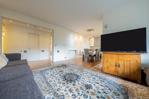 3 bedroom apartment for sale, Sandringham Court, Maida Vale, London, W9