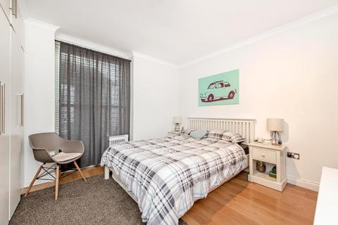 2 bedroom flat for sale, Gloucester Terrace, Bayswater