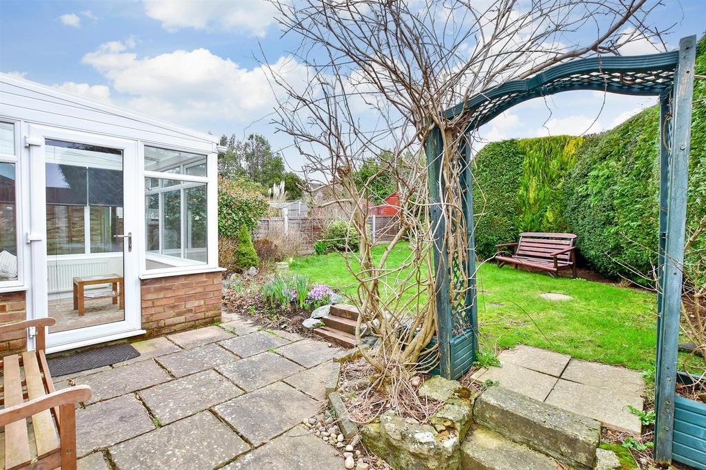 Bramley Crescent, Bearsted... 2 bed semidetached bungalow for sale £