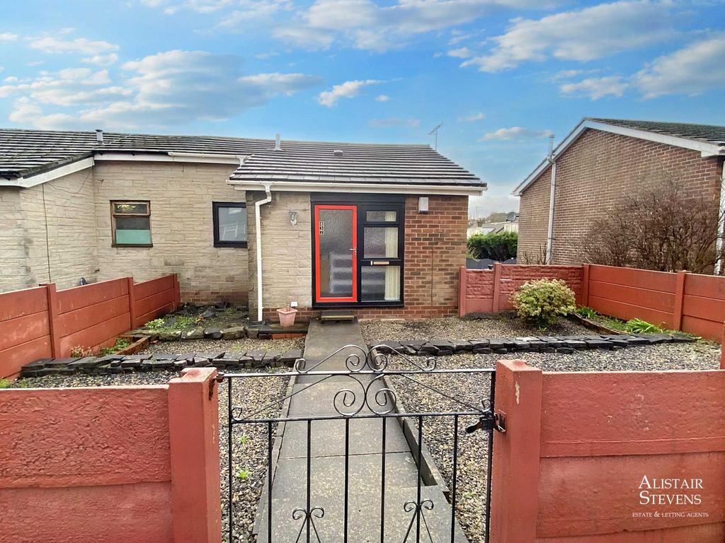 Rochdale Road, Royton 2 bed semidetached house for sale £190,000