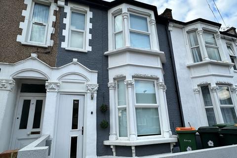 5 bedroom terraced house for sale - London E15