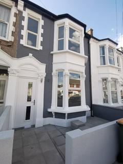 5 bedroom terraced house for sale, London E15