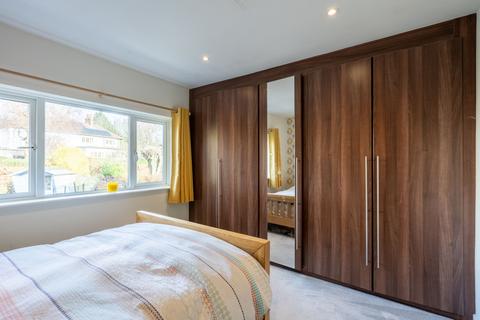 15 Calgary Place, Leeds, LS7 4LQ