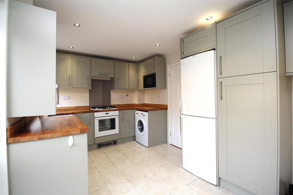Lime Avenue, Alton, Hampshire, GU34 3 bed semidetached house for sale