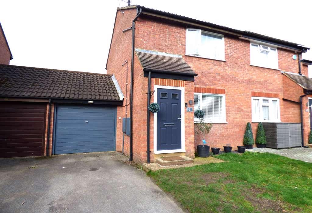 BOOKHAM 2 bed semidetached house for sale £425,000