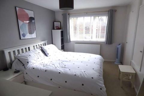 41 Bracken Close, Bookham, Leatherhead, KT23 3ER