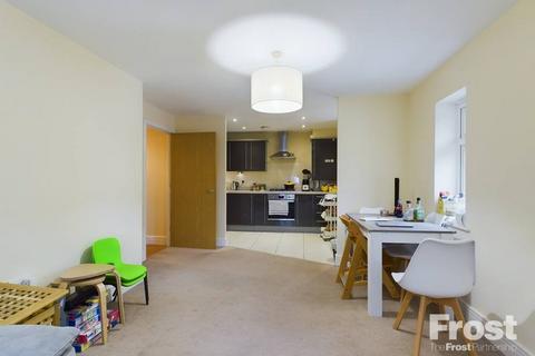 2 bedroom apartment for sale, Sidney Road, Sidney Road, Staines-Upon-Thames, Middlesex, TW18