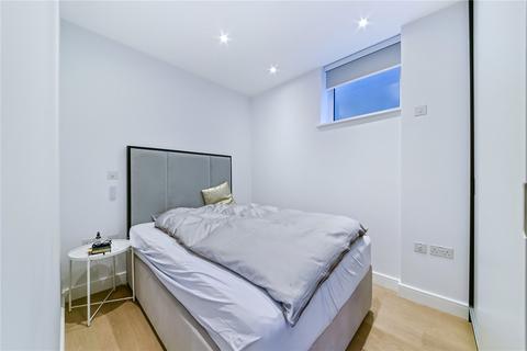 Studio to rent, Davenant Street, Aldgate East, London, E1