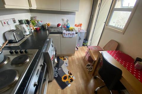 61 Romford Road, Manor Park, London, E15 4LY