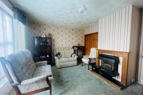 3 bedroom semi-detached house for sale - Hawbush Road, Walsall, West Midlands, WS3