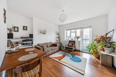 3 bedroom apartment for sale, Friary Estate, London