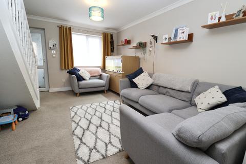 19 Gould Close, Street, BA16 0AZ