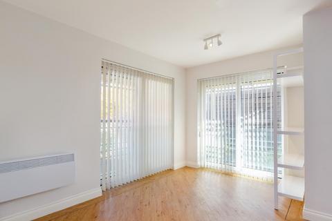 2 bedroom flat to rent - Terrys Mews, Bishopthorpe Road, York, YO23