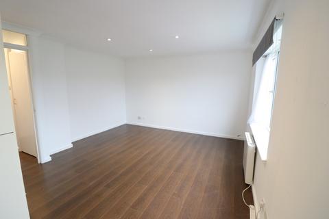 39 Benyon Path, South Ockendon, RM15 6PE