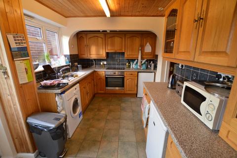3 bedroom semi-detached house to rent, Longfield Road, Winchester, SO23