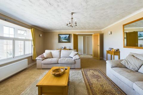 18 Beacon Park, Pelynt, Looe, PL13 2PQ