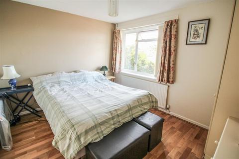 81 Hillside Road, Portishead, Bristol, BS20 8LJ