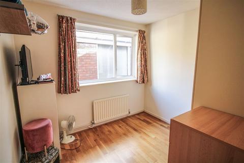 81 Hillside Road, Portishead, Bristol, BS20 8LJ