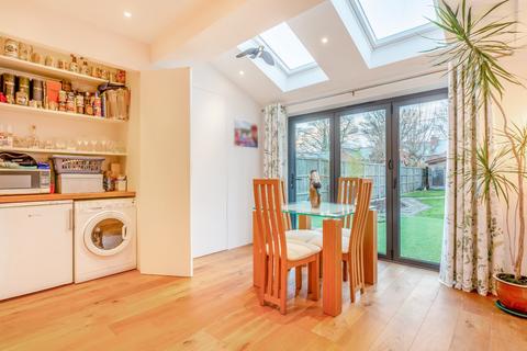 4 bedroom end of terrace house for sale, Church Street, Cirencester, Gloucestershire, GL7