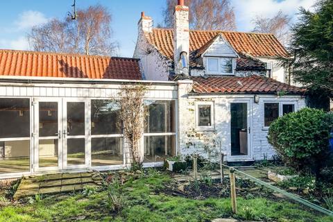 Rose Cottage Aldbrough Road, Withernwick, Hull, HU11 4TF
