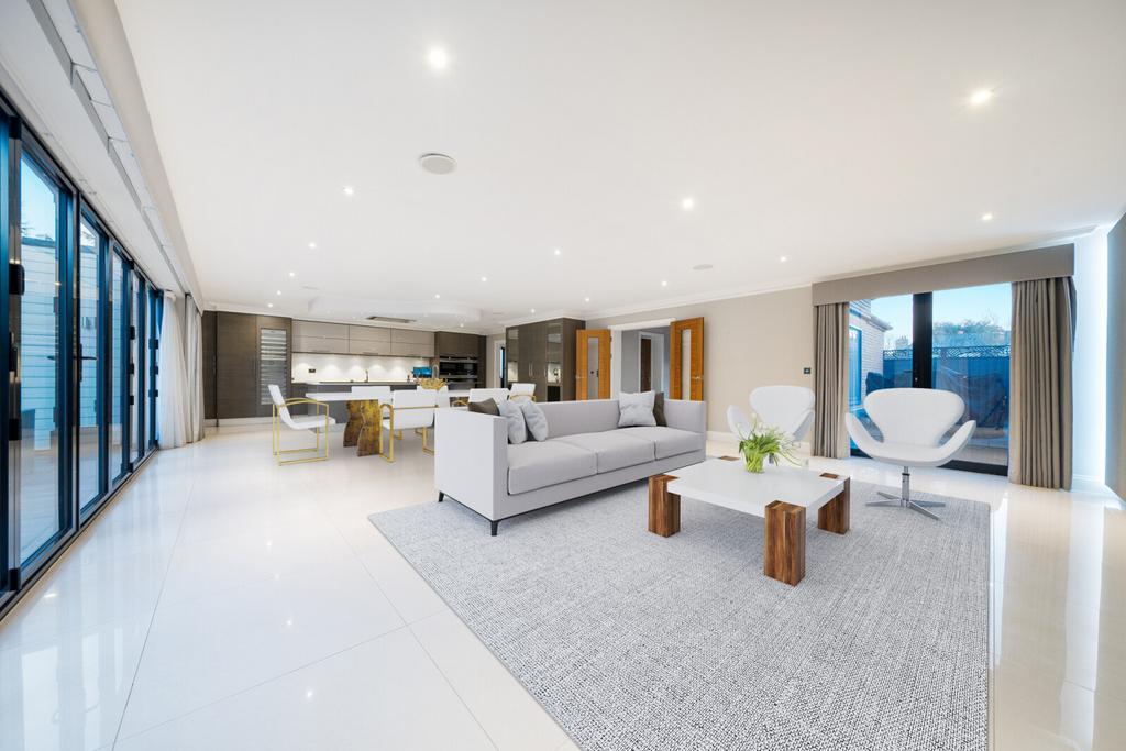 Reception/Kitchen
