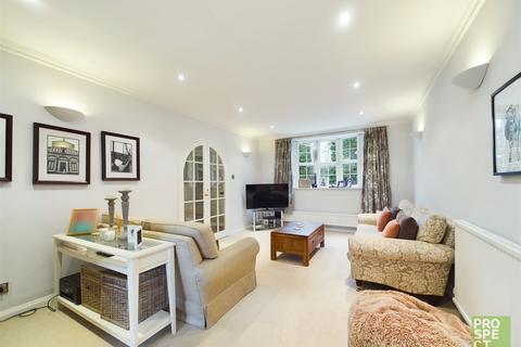 undefined, The Farthingales, Maidenhead, Berkshire, SL6