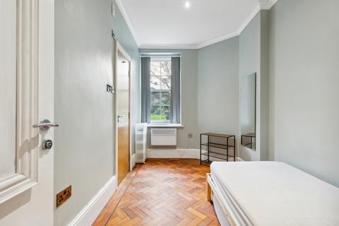 1 bedroom flat to rent, Mall Chambers, Kensington Mall, London