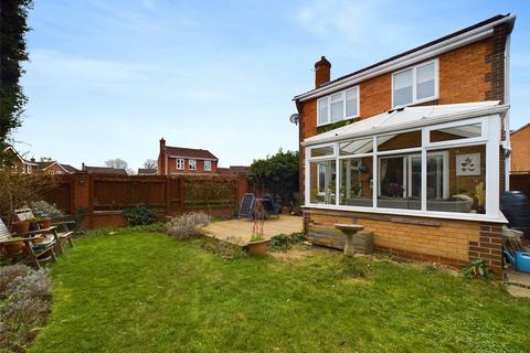 3 bedroom detached house for sale, Bearcroft Avenue, Great Meadow, Worcester, Worcestershire, WR4