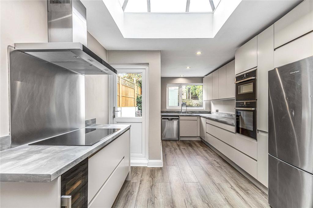 Kenilworth Avenue, Wimbledon, London, SW19 6 bed semidetached house to