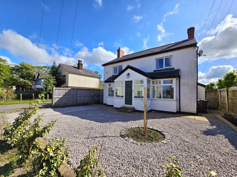 Hesketh Lane, Preston PR4 3 bed detached house for sale £285,000