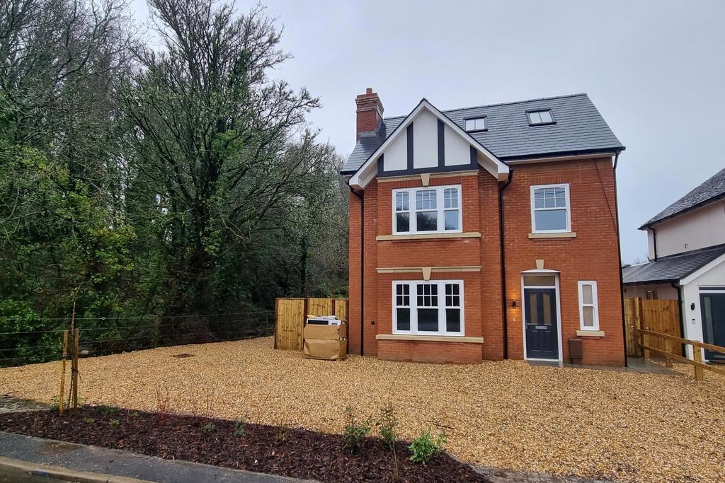 FUNTLEY ROAD, FUNTLEY BRAND NEW HOME 5 bed detached house for sale